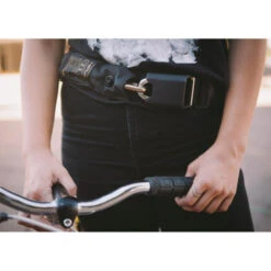 Antivol Ceinture Hiplok Gold Noir 10x850mm 9 Antivol Ceinture Hiplok Gold Noir 10x850mm -Vélo Pièces Soldes Boutique antivol ceinture hiplok gold noir 10x850mm 3