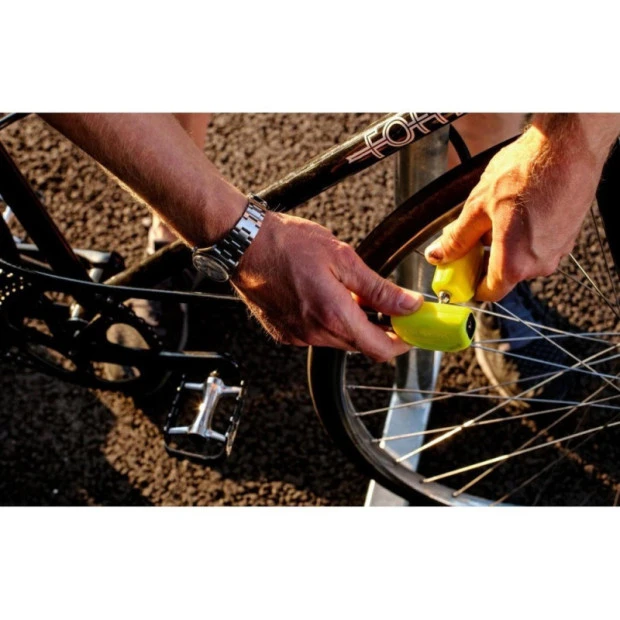 Antivol Ceinture Hiplok Pop Jaune 4 Antivol Ceinture Hiplok Pop Jaune – Image 2